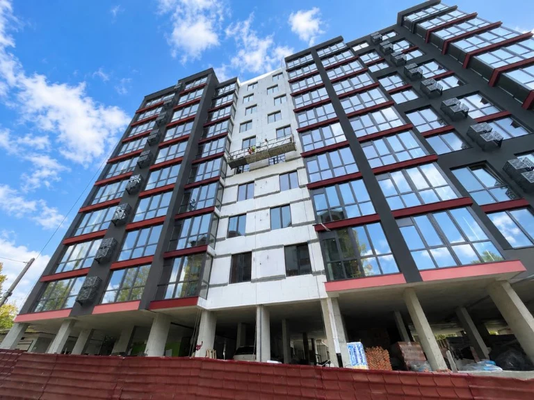 ПРОДАЖ 2-КІМНАТНОЇ КВАРТИРИ в центрі вул. Стецька
