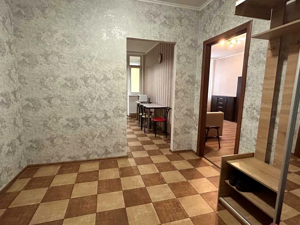 Apartment. Lubomir Guzara Prospect, Kyiv