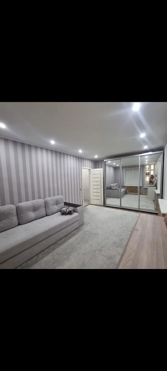 For sale urgently, 1-room apartment at the best price on the 2nd floor