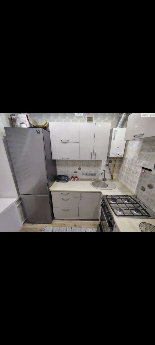 For sale urgently, 1-room apartment at the best price on the 2nd floor