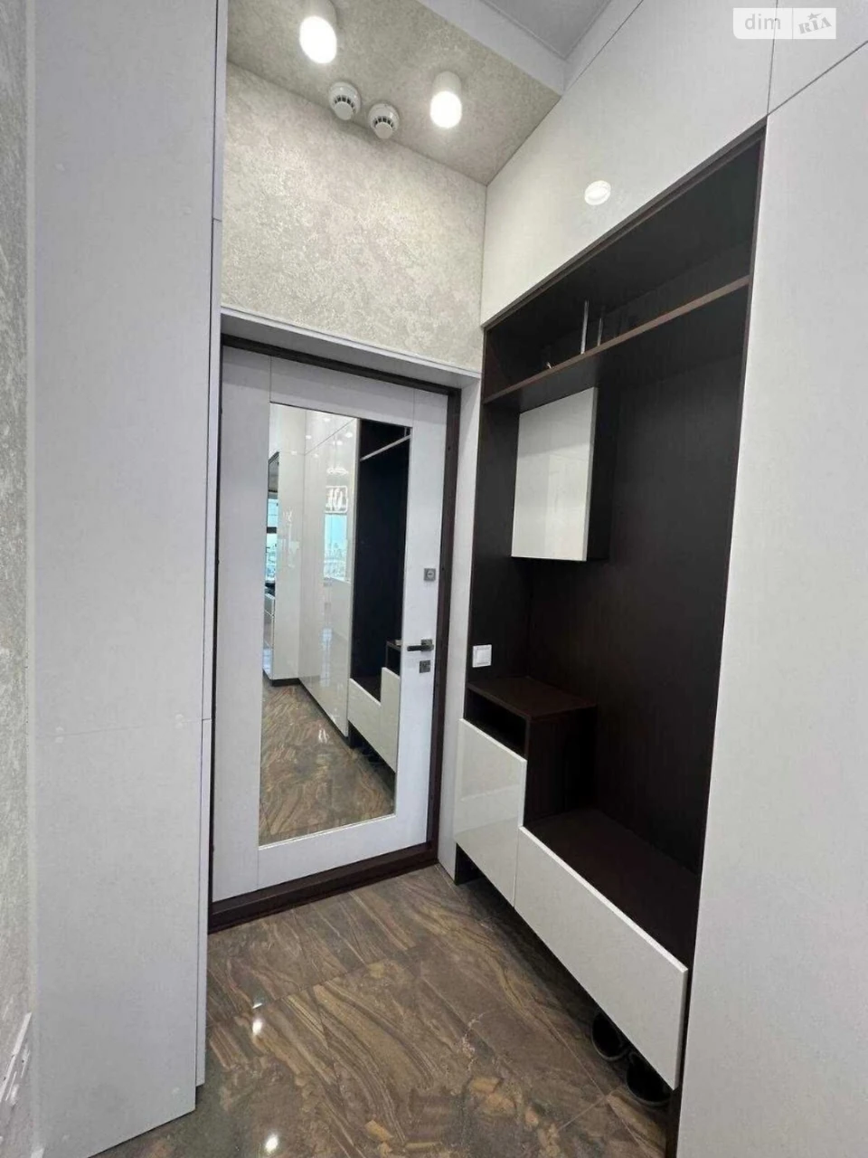 Long-Term Rental Apartment, Soborniy