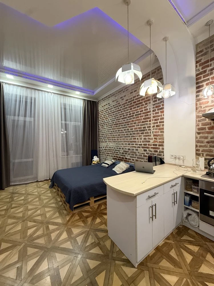 Sale of a 1-room apartment in the city center, Vergratys' Street, Lychakiv district