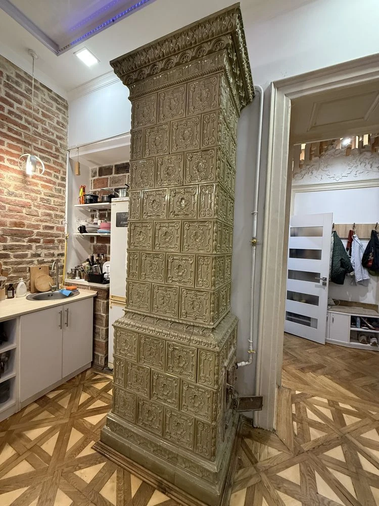 Sale of a 1-room apartment in the city center, Vergratys' Street, Lychakiv district