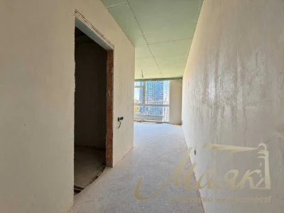 Sale of a 3-room apartment in a renovated condition, 86 sq.m., French Quarter Residential Complex