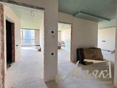 Sale of a 3-room apartment in a renovated condition, 86 sq.m., French Quarter Residential Complex
