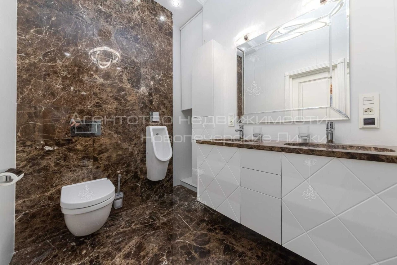 Продається 5-кімнатна квартира 208 м² на низькому поверсі, ЖК "Новопечерські Липки"