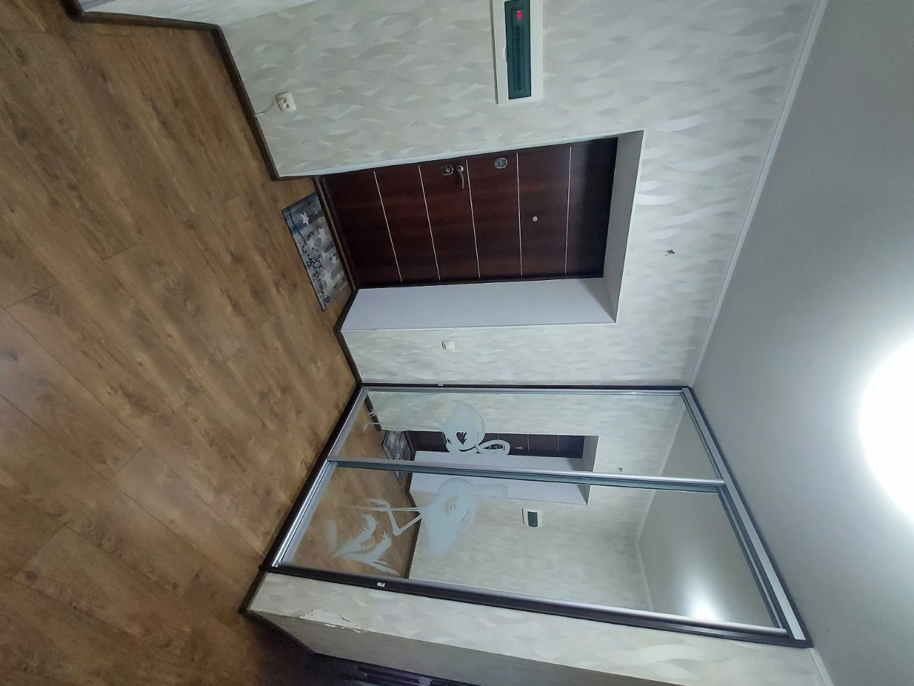 Sale of a 3-room apartment on Raisa Okpna Street ("Sovmin", monolithic walls)