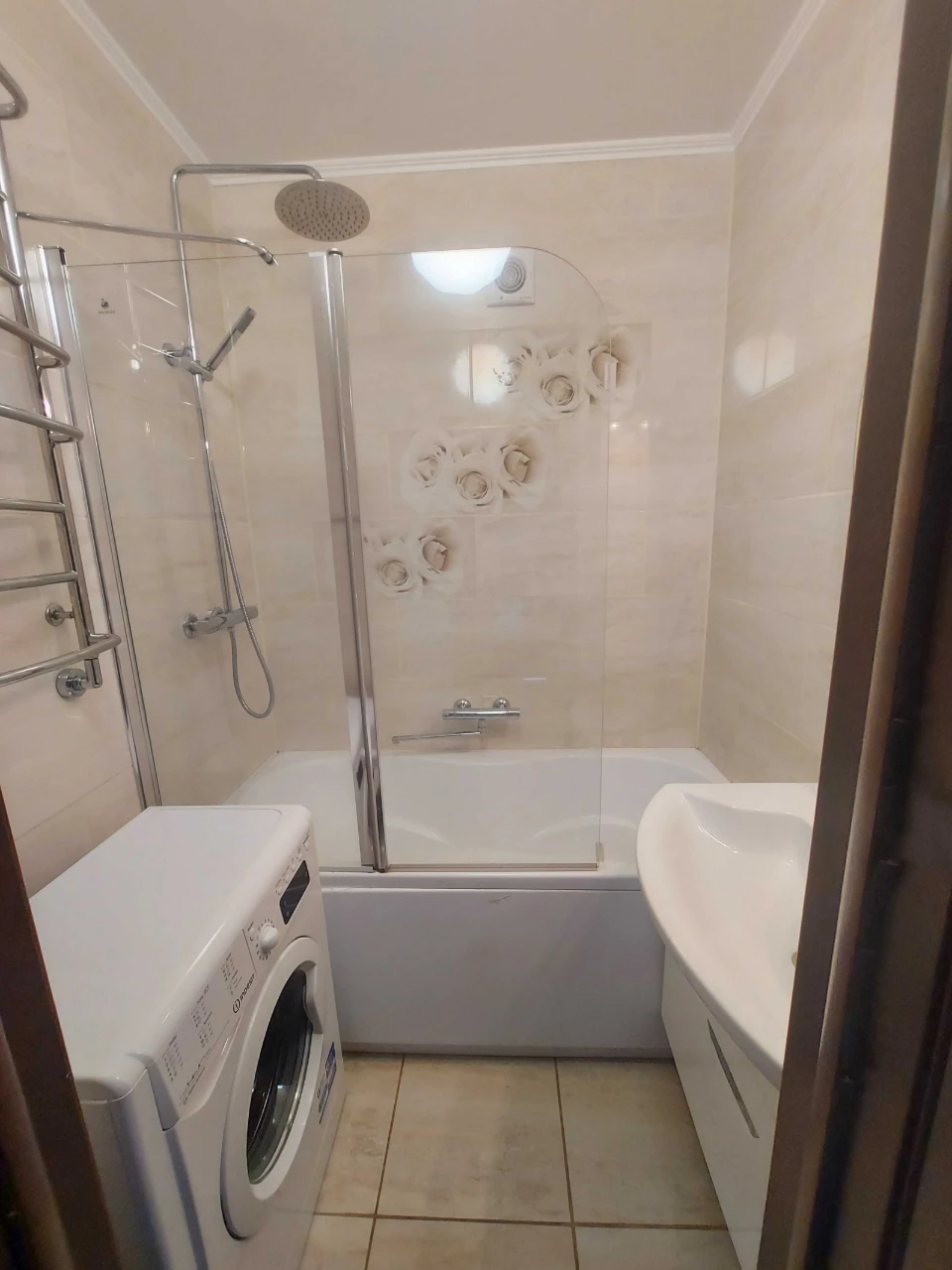 Sale of a 3-room apartment on Raisa Okpna Street ("Sovmin", monolithic walls)