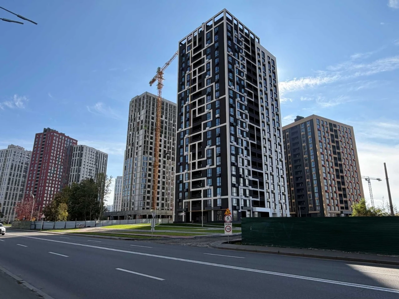2-bedroom apartment for sale 62.2 sq m in the Warsawський 4 residential complex. No commission.