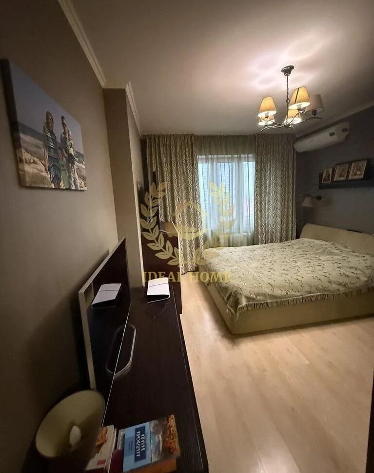 Cozy 2-bedroom apartment for sale, 65 sq m on Petro Street
