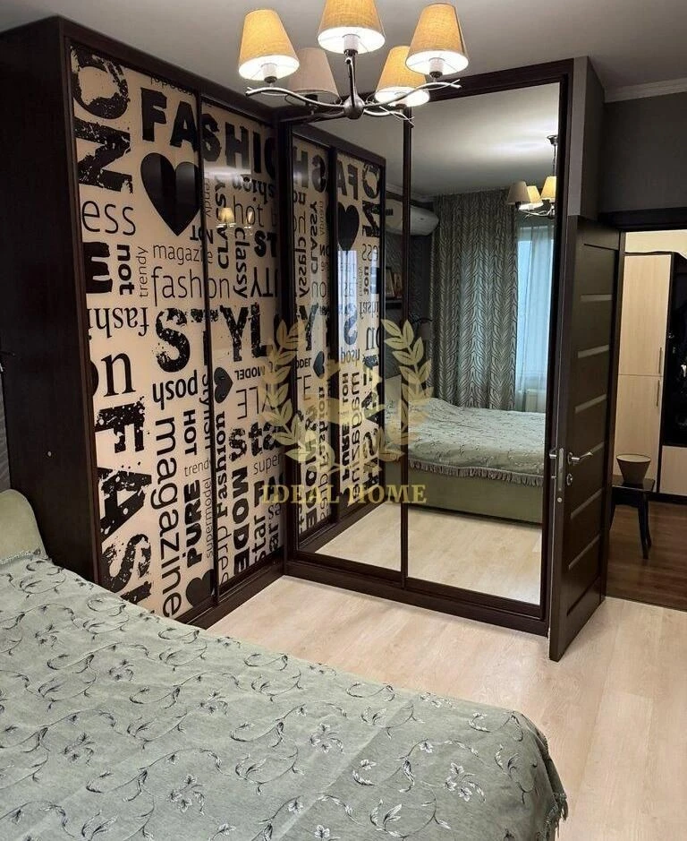 Cozy 2-bedroom apartment for sale, 65 sq m on Petro Street