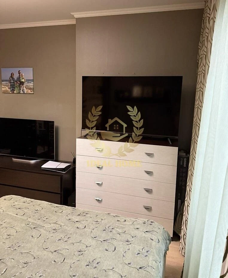 Cozy 2-bedroom apartment for sale, 65 sq m on Petro Street