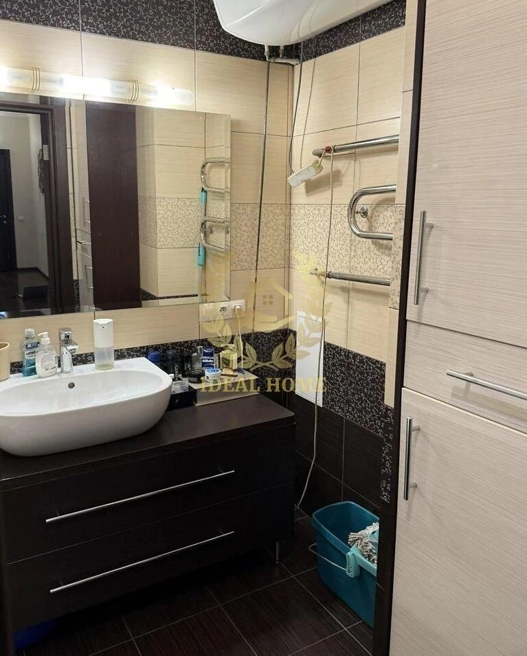 Cozy 2-bedroom apartment for sale, 65 sq m on Petro Street