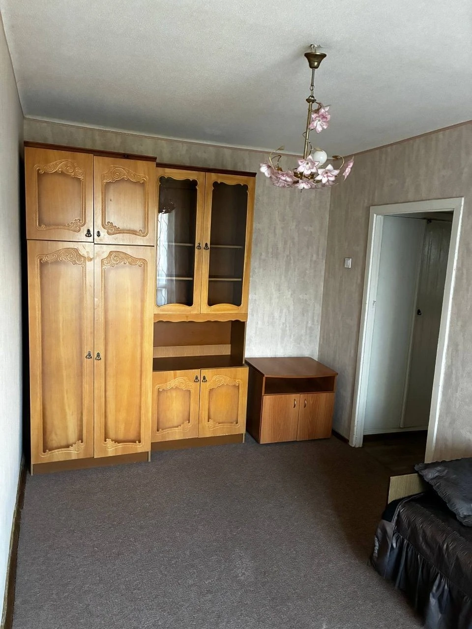 Rent 2-room apartment. 31A Malysha Street. Metro Chernihivska.