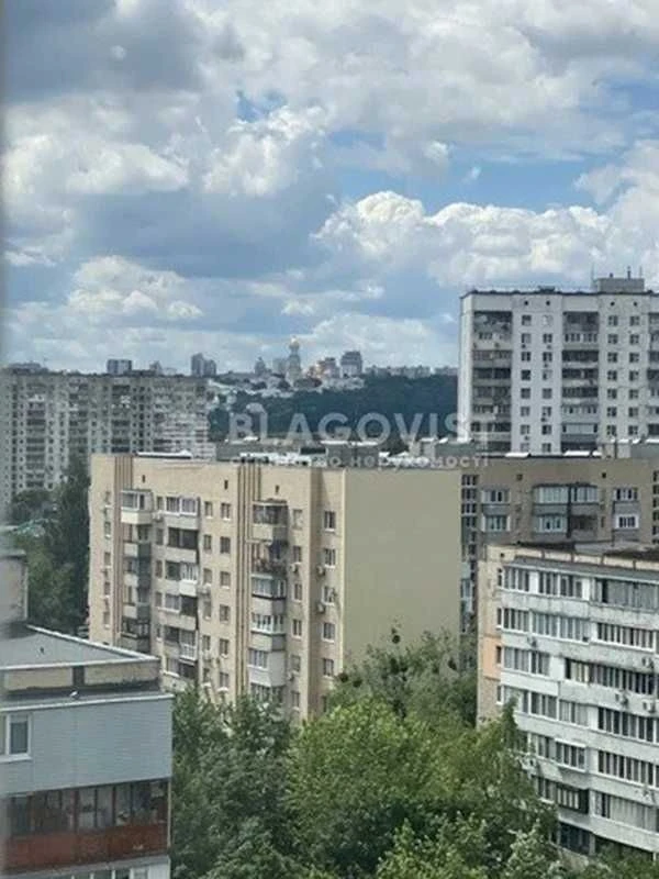 Светлая, видовая 3-ком квартира 73м2 на Русановке