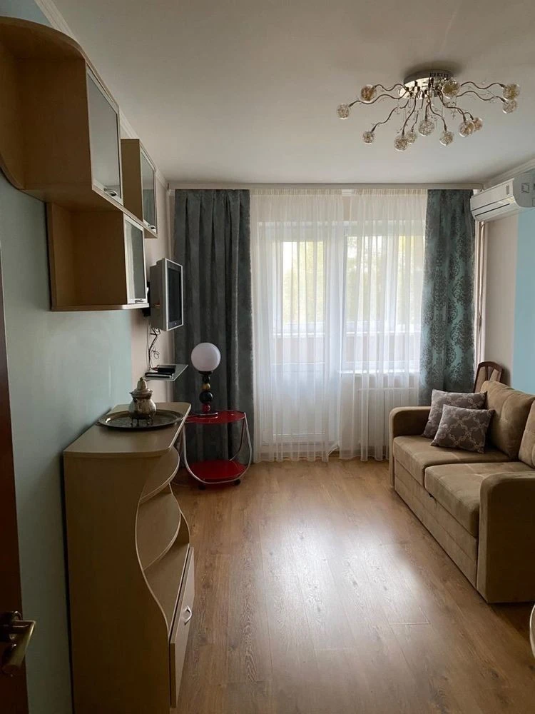 Apartment for Sale – Heroes of Dnipro, 38th, No Commission