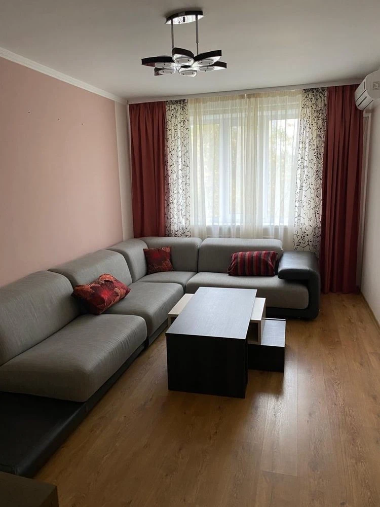 Apartment for Sale – Heroes of Dnipro, 38th, No Commission