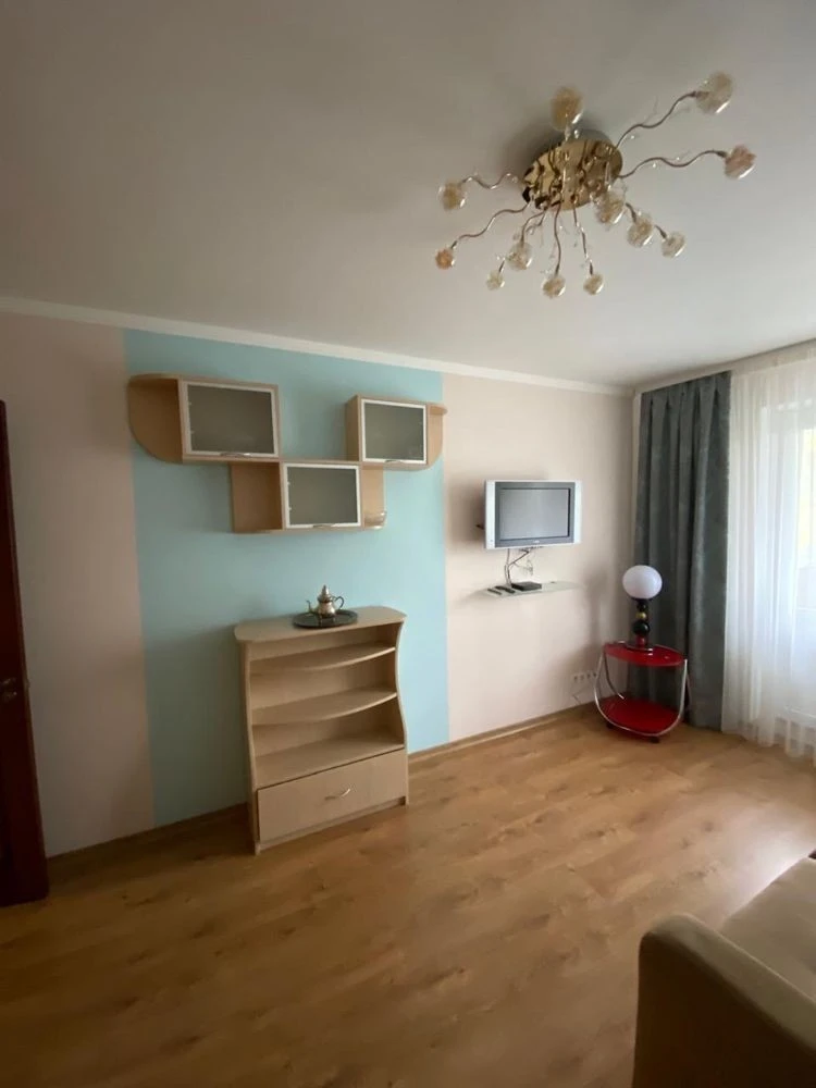 Apartment for Sale – Heroes of Dnipro, 38th, No Commission