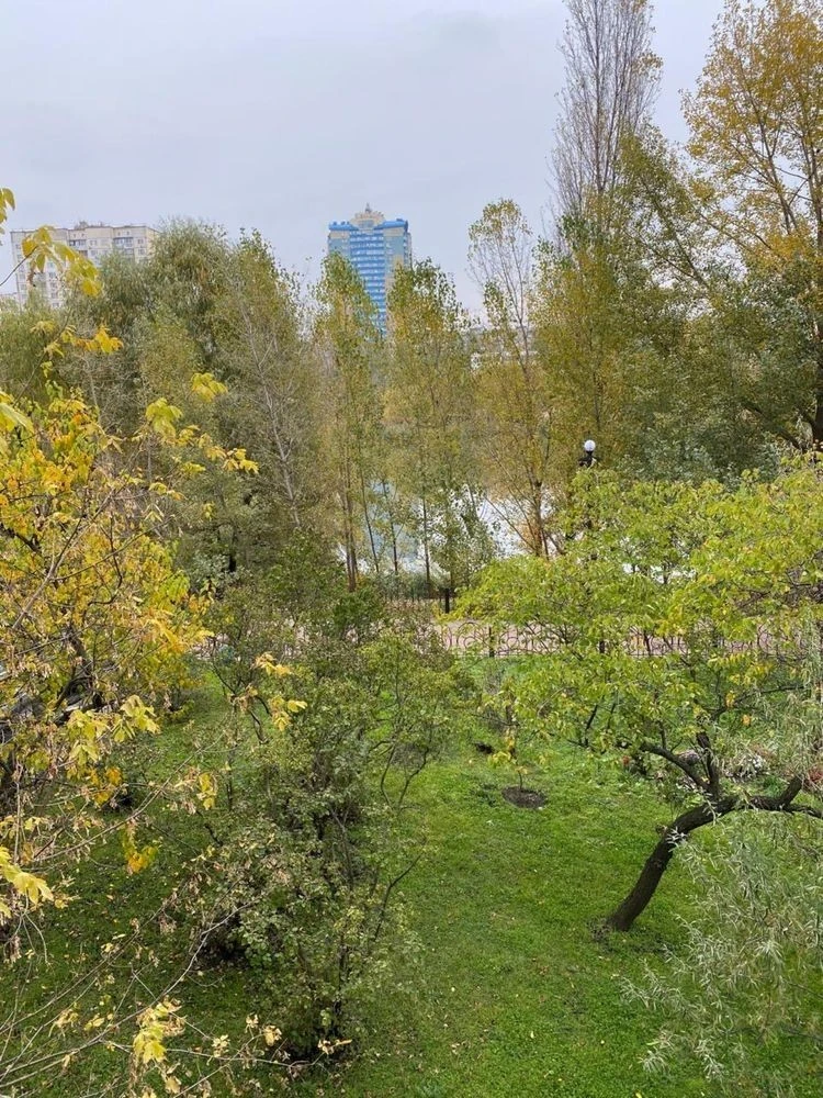 Apartment for Sale – Heroes of Dnipro, 38th, No Commission
