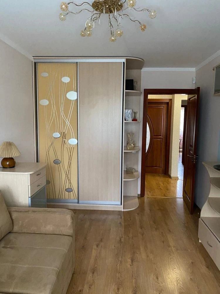 Apartment for Sale – Heroes of Dnipro, 38th, No Commission