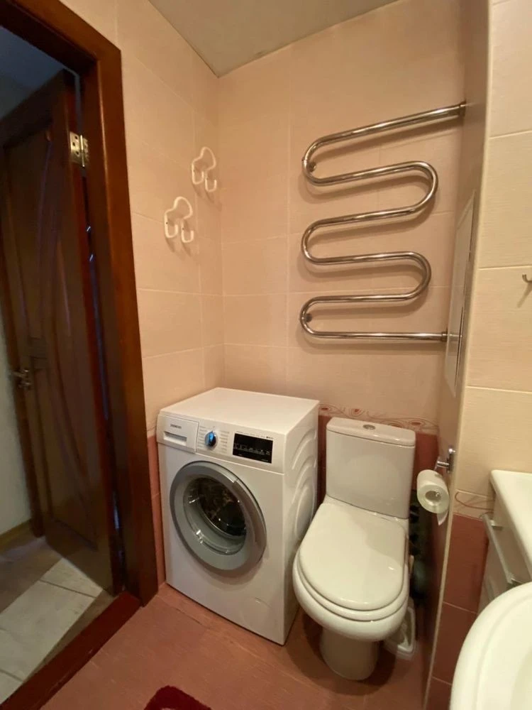 Apartment for Sale – Heroes of Dnipro, 38th, No Commission