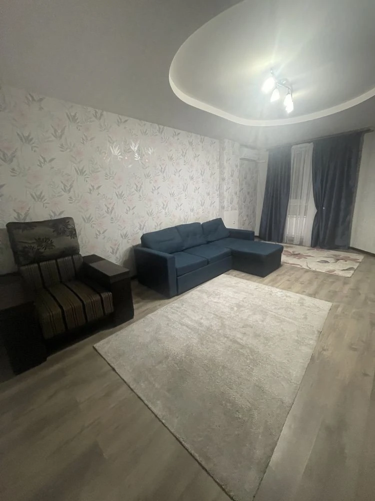 For Rent: 1-bedroom apartment in Шулявська metro station area, V. Hetmanya Street
