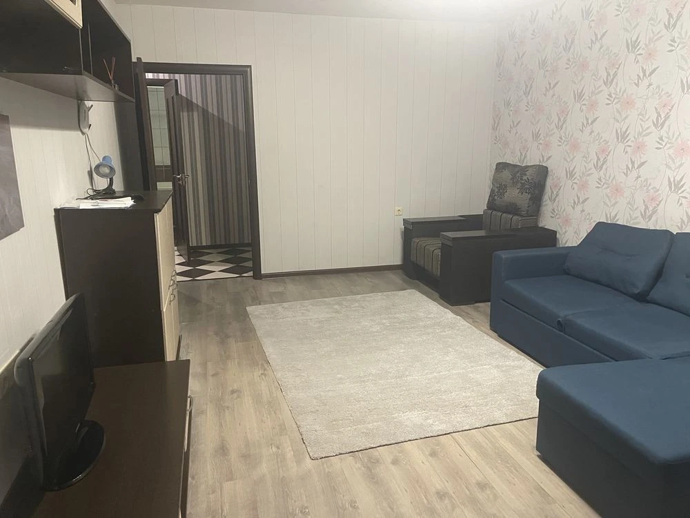 For Rent: 1-bedroom apartment in Шулявська metro station area, V. Hetmanya Street