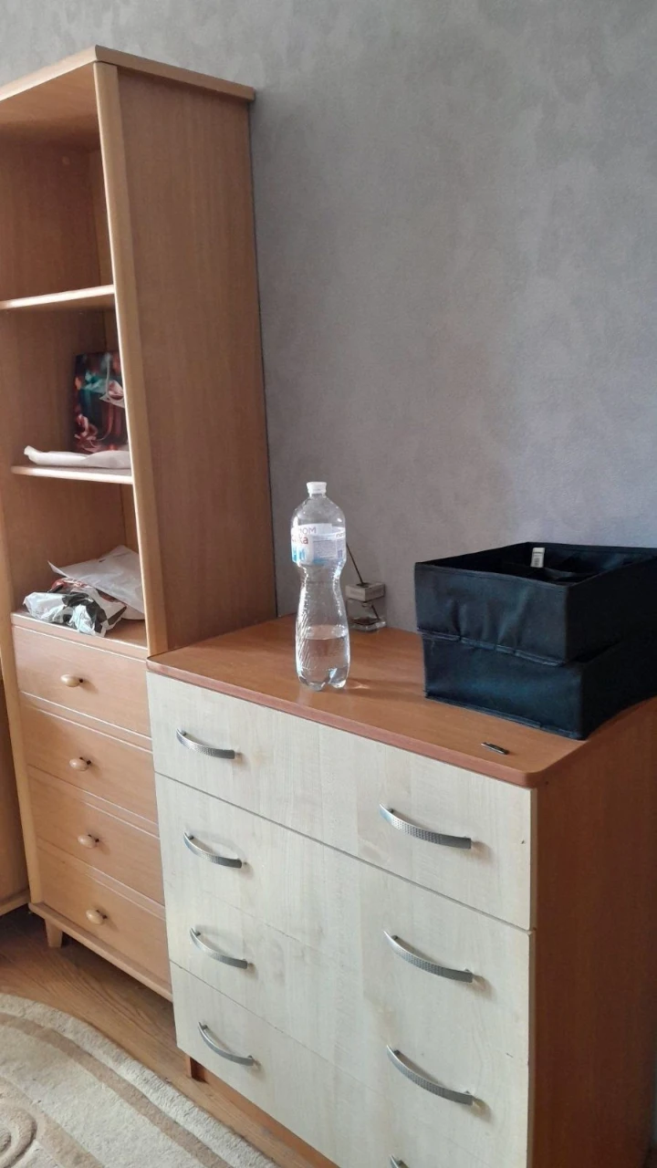 Продам 3-кімнатну квартиру в вулиці Санаторна, 12, Нова Дарниця, парк "Партизан"