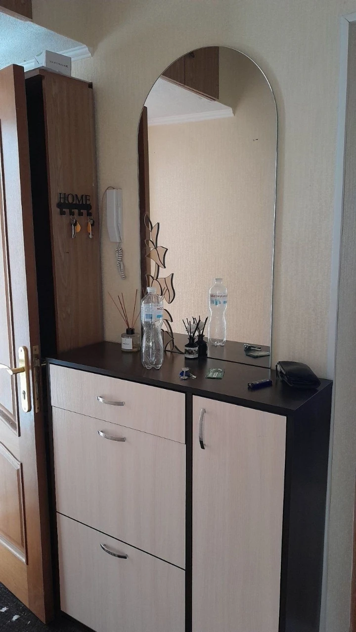 Продам 3-кімнатну квартиру в вулиці Санаторна, 12, Нова Дарниця, парк "Партизан"