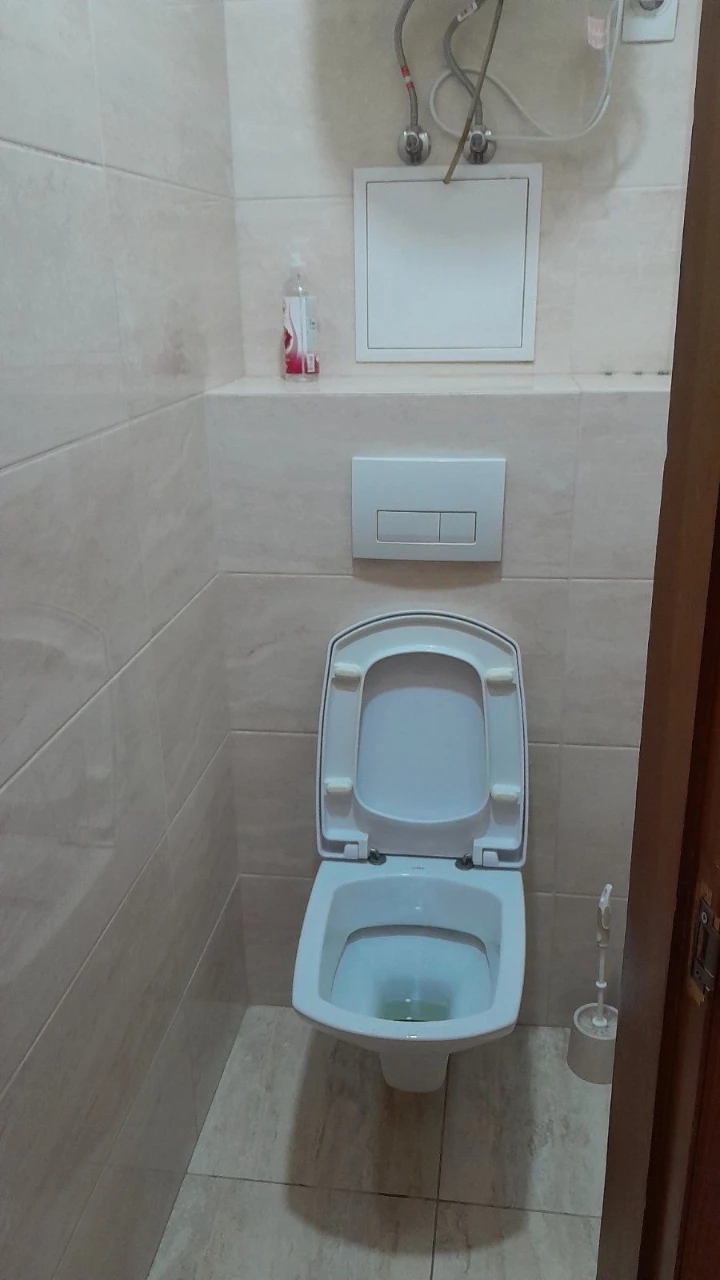 Продам 3-кімнатну квартиру в вулиці Санаторна, 12, Нова Дарниця, парк "Партизан"