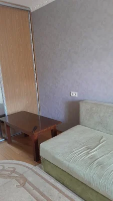 Продам 3-кімнатну квартиру в вулиці Санаторна, 12, Нова Дарниця, парк "Партизан"