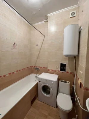 For Rent: 2-room apartment, Kropivnytskoho Street, 12, Besar
