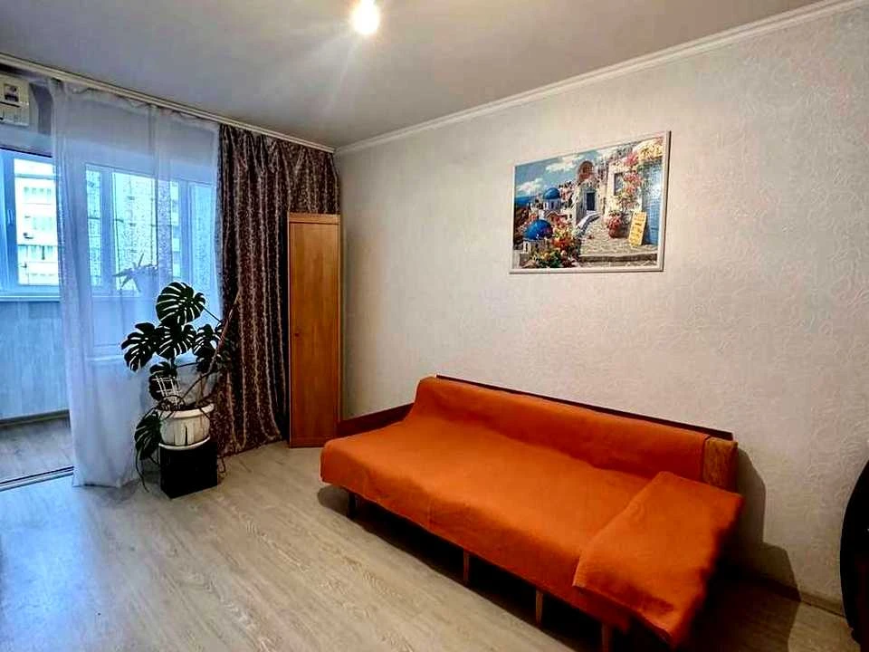 Квартира. Київ, вулиця Бориса Гмирі