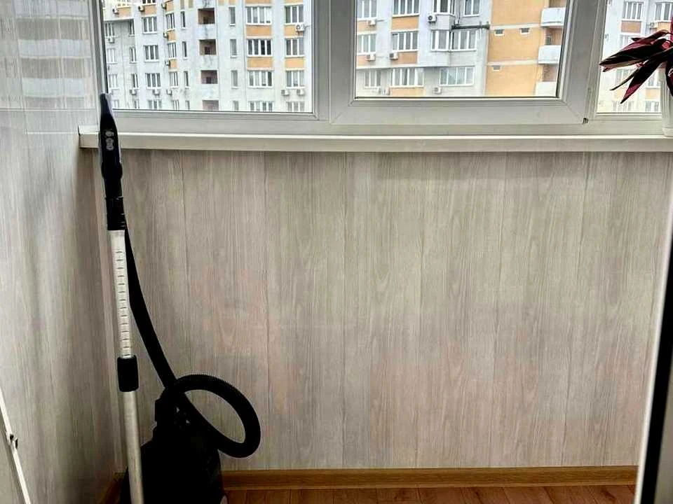 Квартира. Київ, вулиця Бориса Гмирі