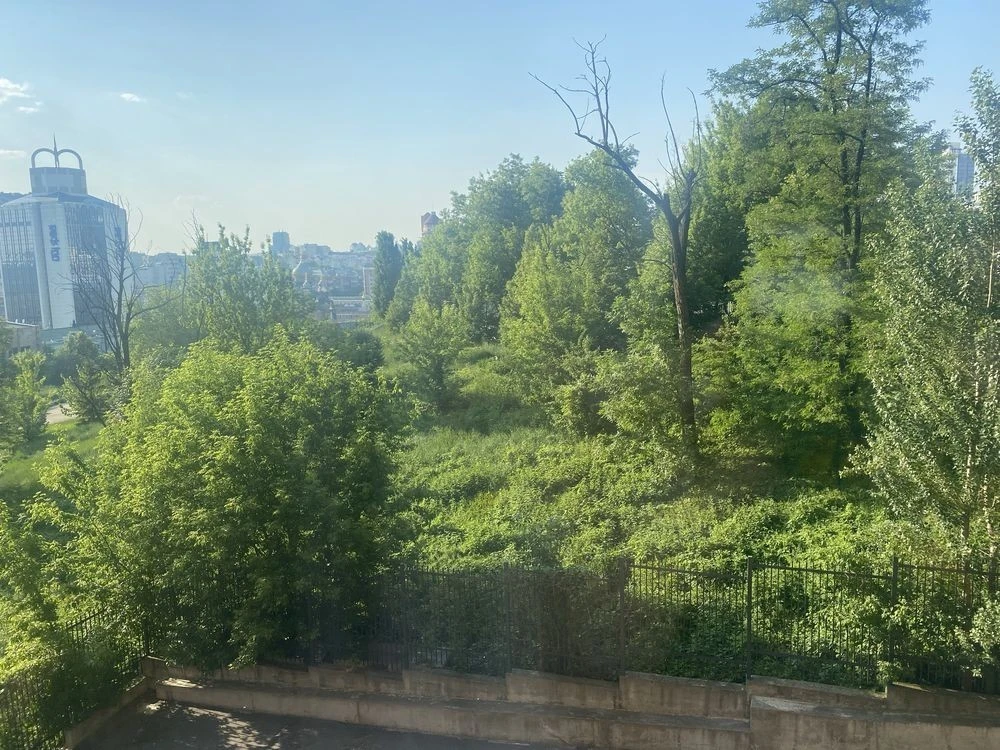 Rent 2-bedroom apartment in the center, Pecers'k, 4th floor, 2B.