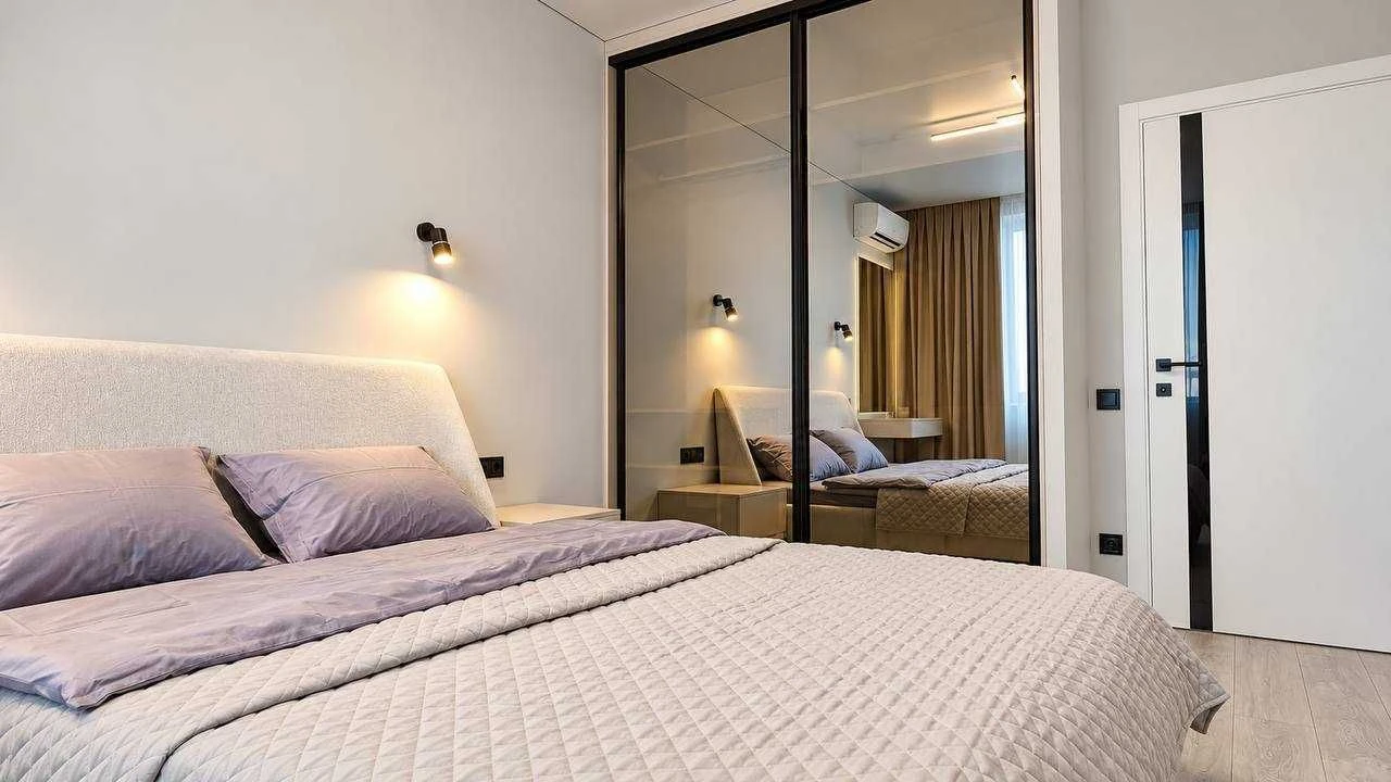 Owner! For Sale: Apartment in the Warsaw-3 residential complex. Designer-style.