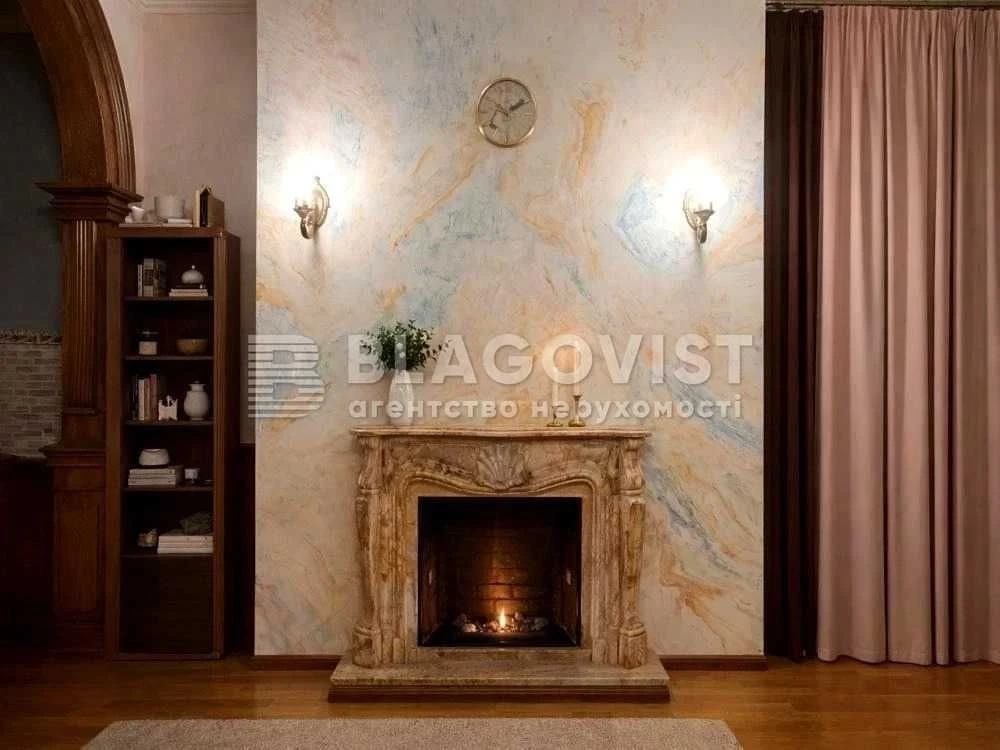 Bogdana Hmelnitskogo, 32 Luxury Two-Story Apartment for Sale