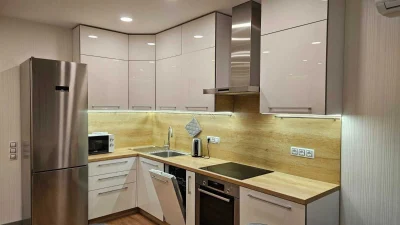 Stylish 1-bedroom apartment for sale! 50 sq m! Located 10 minutes from Poznyaki metro.