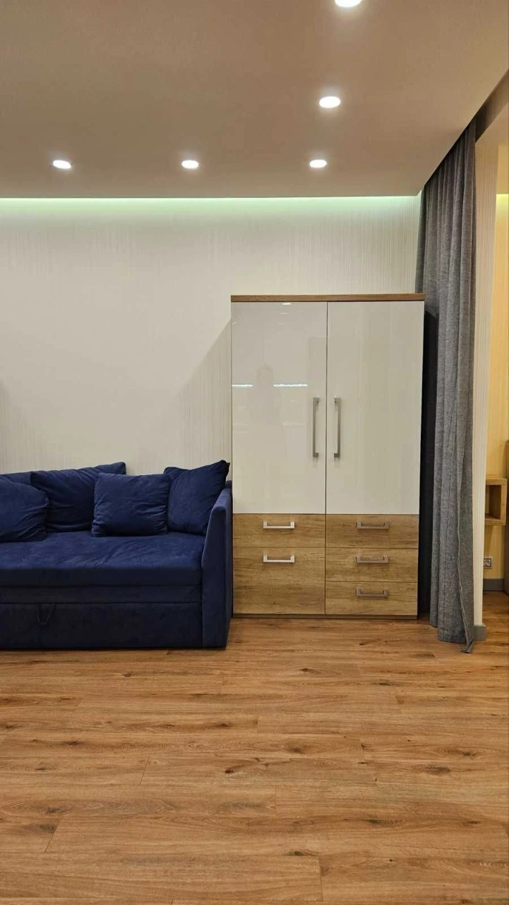 Stylish 1-bedroom apartment for sale! 50 sq m! Located 10 minutes from Poznyaki metro.