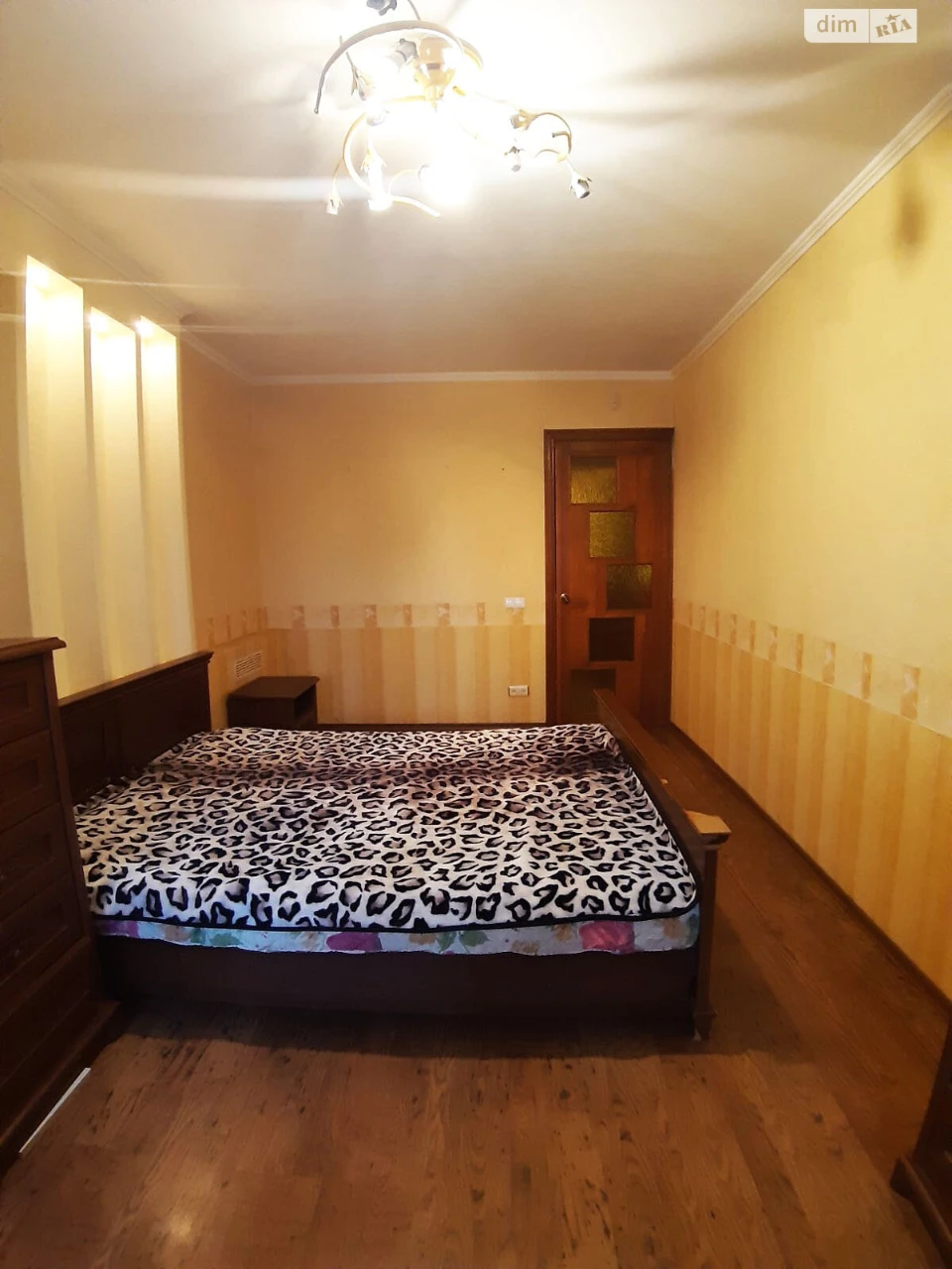 Long-Term Rental: Apartment in 624th Microdistrict