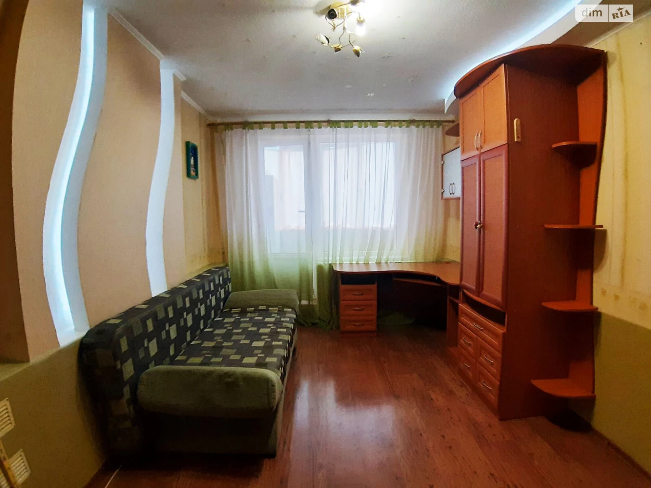 Long-Term Rental: Apartment in 624th Microdistrict