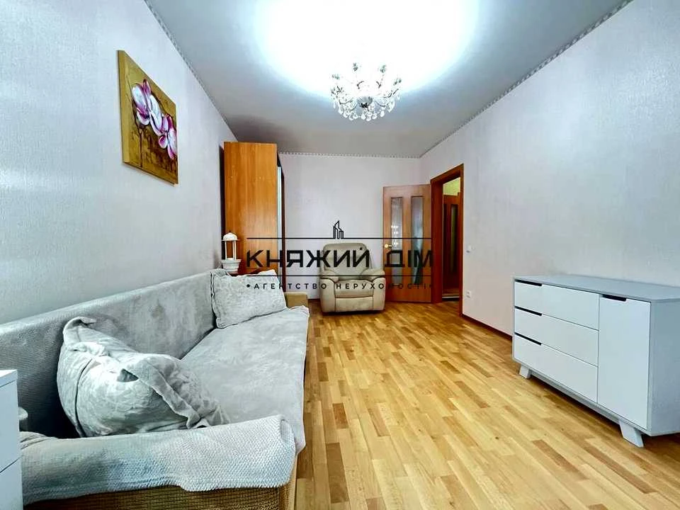 Apartment. Elizabeth Chvadar Street, Kyiv