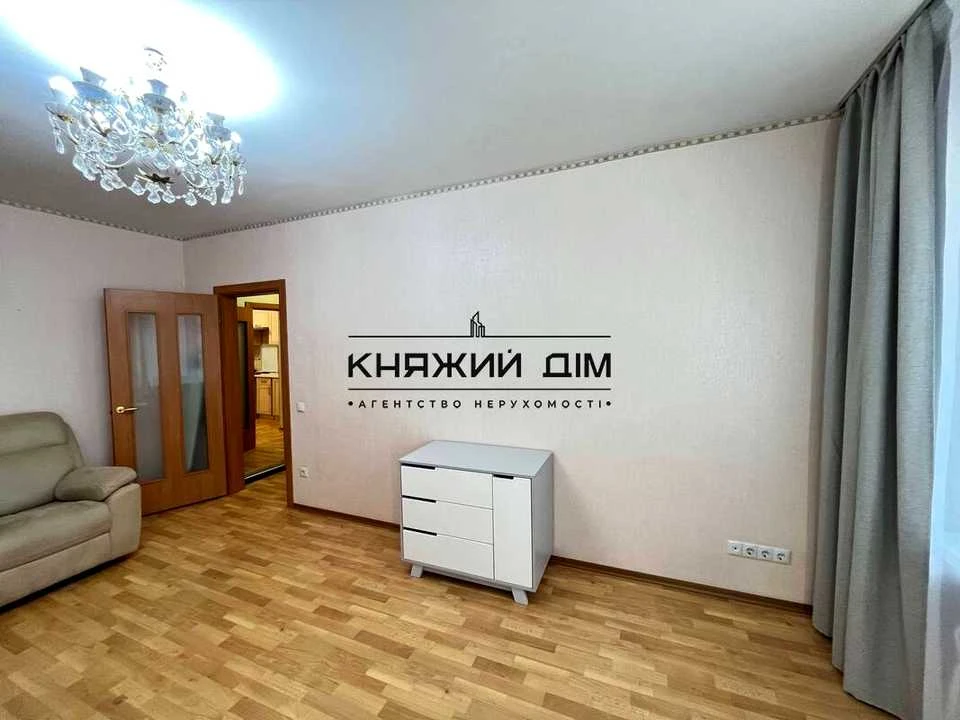 Apartment. Elizabeth Chvadar Street, Kyiv
