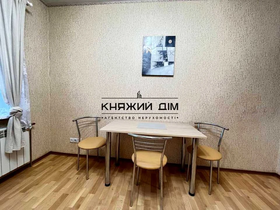 Apartment. Elizabeth Chvadar Street, Kyiv
