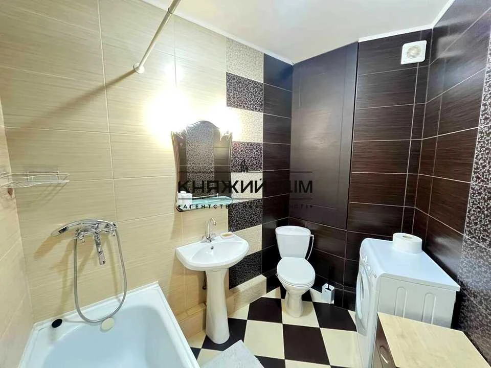 Apartment. Elizabeth Chvadar Street, Kyiv