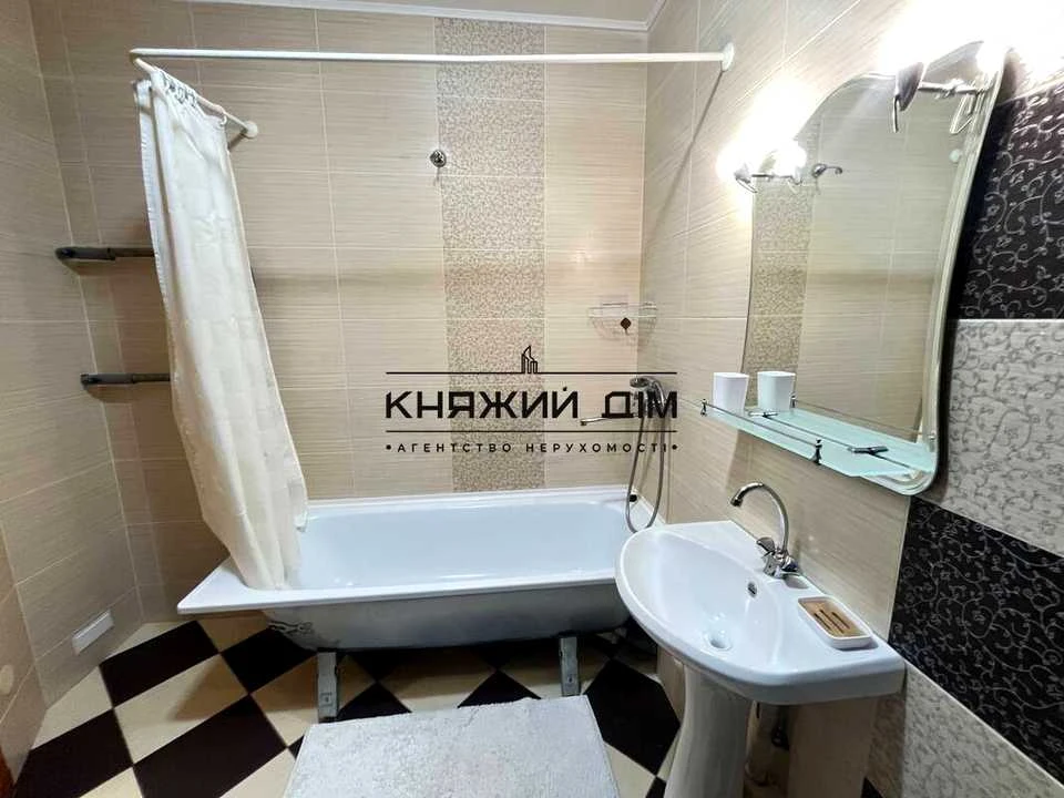 Apartment. Elizabeth Chvadar Street, Kyiv