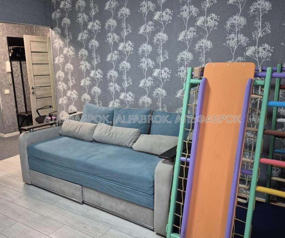 34 Simirenka Street, Sviatoshyn District, Borshachivka