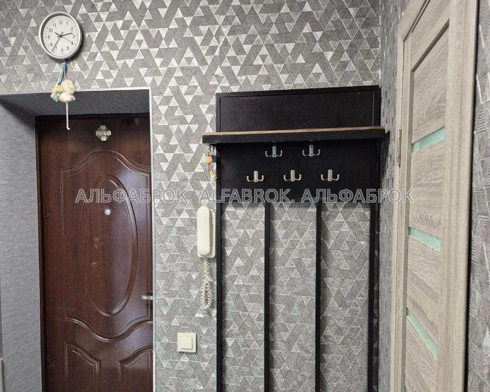34 Simirenka Street, Sviatoshyn District, Borshachivka