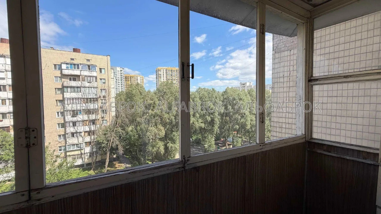 Demienivska Street, 39, Holosiivsky District, landmark Holosiiv