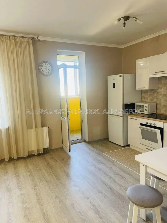 Prospect Bereistsky, 71A, Шевchenkivsky District, landmark Nivy